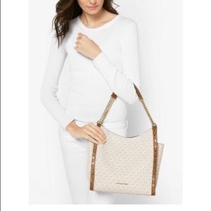 Barely Used Michael Kors Handbag